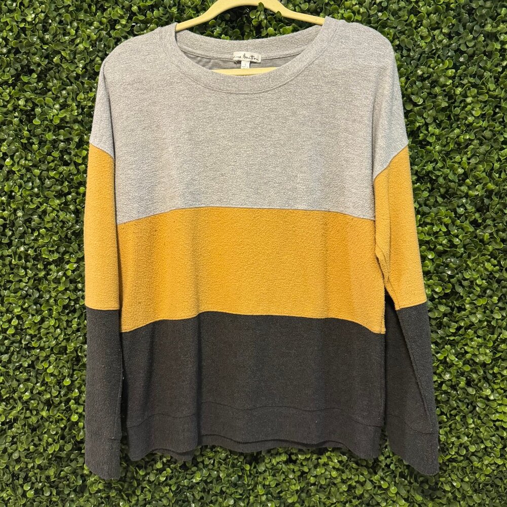 Long sleeve sweater